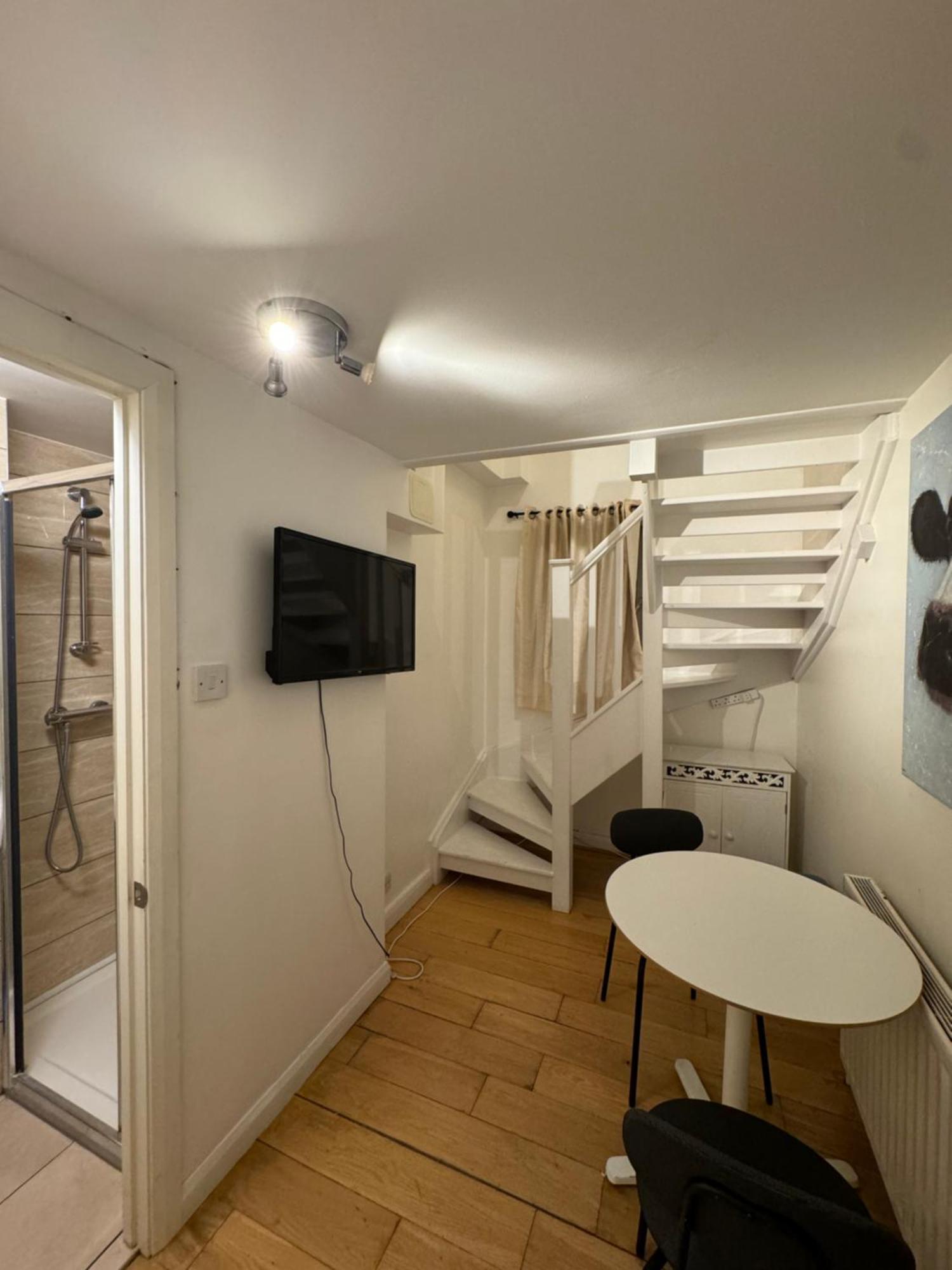 Cozy Rooms Near Central Londra Dış mekan fotoğraf