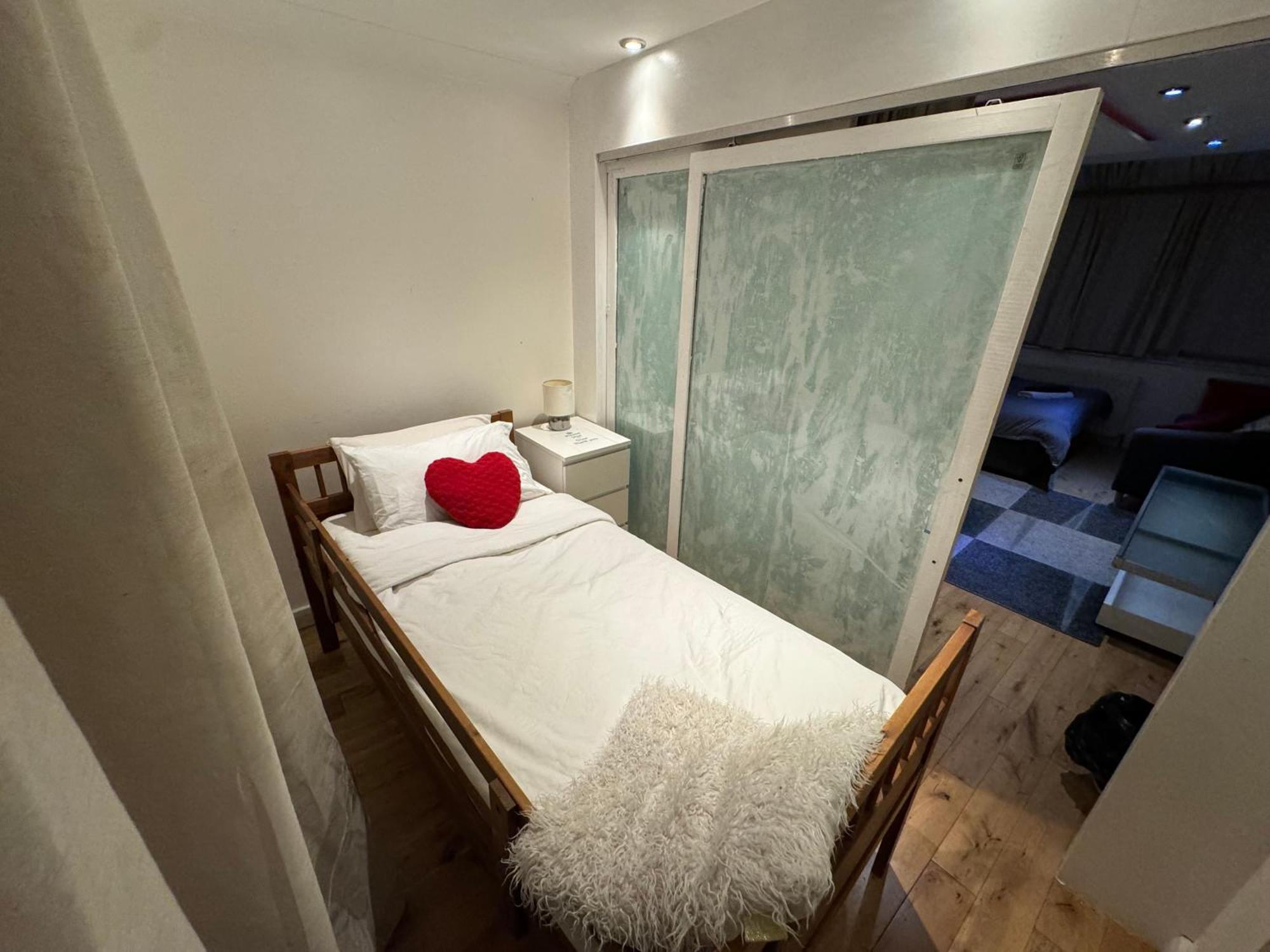 Cozy Rooms Near Central Londra Dış mekan fotoğraf